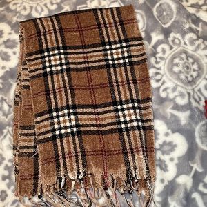 “Burberry” scarf for women or men
